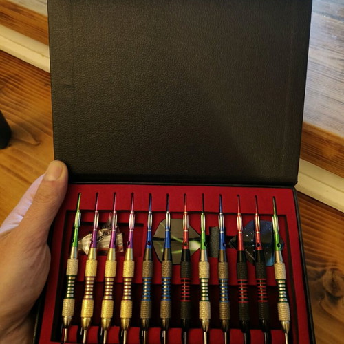 Darts set of 12 new, special edition with luxury case