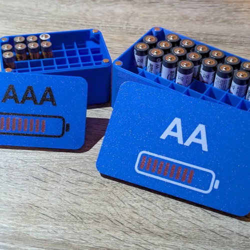 Magnetic box for AA and AAA 36 batteries made to order