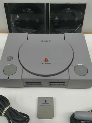 PlayStation 1 Fat SCPH-9002 console like new with 2 controllers and memory card