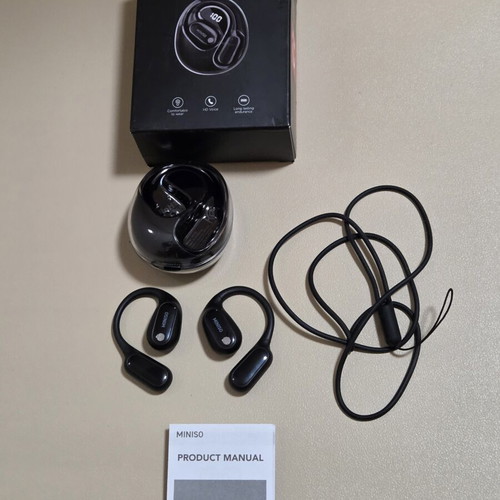 Miniso Wireless Earbud MS190 open-ear design with AI translation