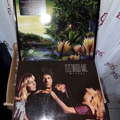 Fleetwood Mac Mirage and Tango In The Night vinyl like new