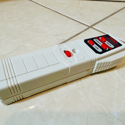 Vintage TOMY 1985 Chatbot Robot toy used with remote and tray