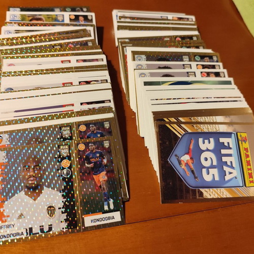 Panini FIFA 365 The Golden World Of Football 2019 stickers pack of 10, new