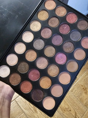 Morphe 35F eyeshadow palette like new, barely used