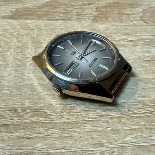 Seiko Vintage 0903-8109 watch used, needs repair, brown