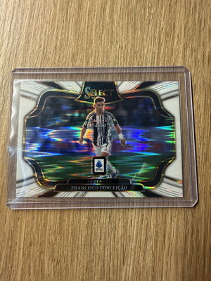 Francisco Conceiçāo Panini Select Serie A 2025-26 Juventus card
