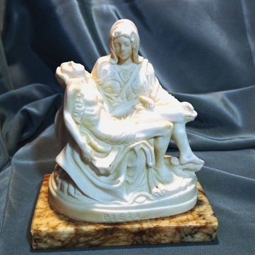 Vintage Pietà Statue by Michelangelo on Marble Base, like new