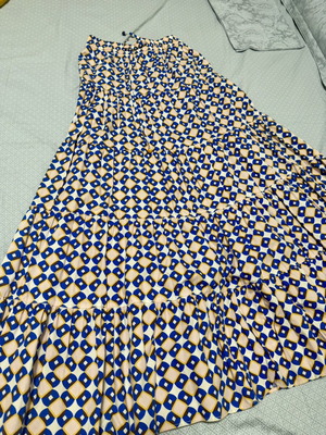 Zara maxi skirt with geometric pattern, like new, size XS