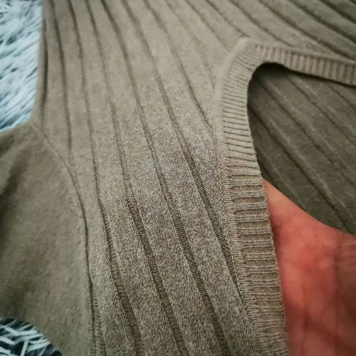 Beige wool dress with long sleeves like new, winter wear