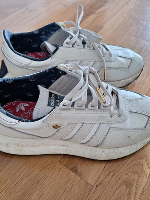 Adidas sneakers used, size 39.5, beige
