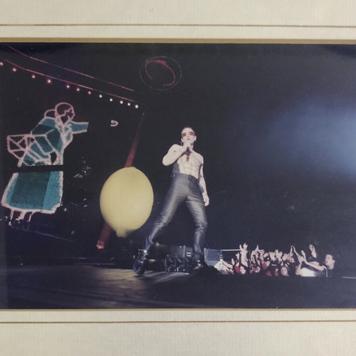 U2 Concert Photo 1997 framed, like new