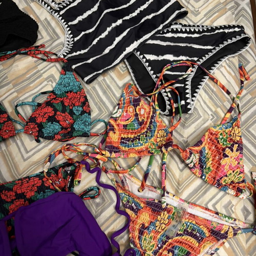 Bikini swimsuit set small-medium, 6 sets, 4 bottoms, 1 top