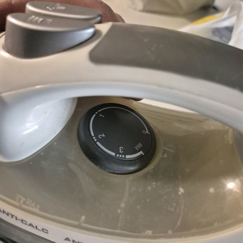 Sitram Steam Iron 2500W used with Anti-Calc and Anti-Drip