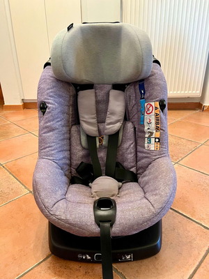 Maxi-Cosi AxissFix Plus child car seat used