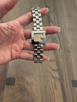 Gucci G