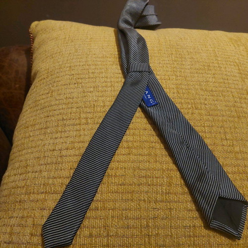 Women's striped tie gray black like new, shiny