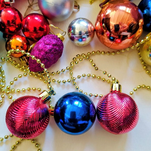 Christmas ornaments and balls set of 46, plastic