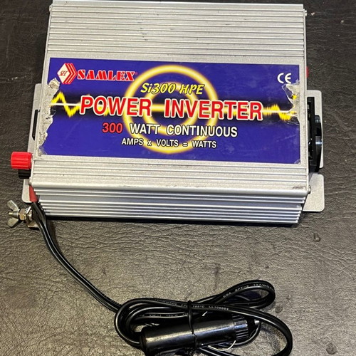 Samlex Si300 HPE Power Inverter 300W used in excellent condition