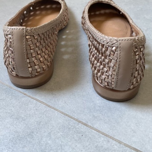 Gioseppo leather flats like new, beige, size 38