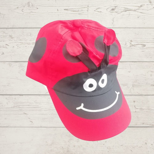 Children's hat with 3D ladybug figure, size 56, new