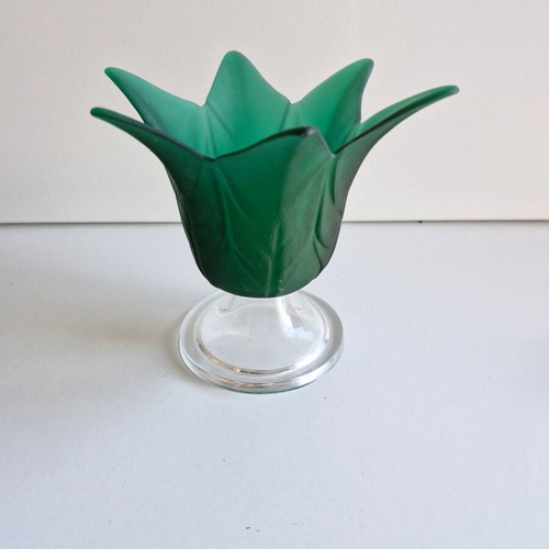 Decorative tulip-shaped ornament made of green matte glass with clear base like new