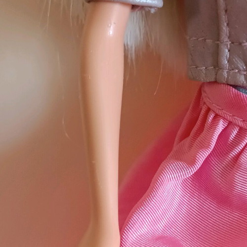 Barbie Jewel Girl 2000 like new, collectible with Ever-Flex mechanism