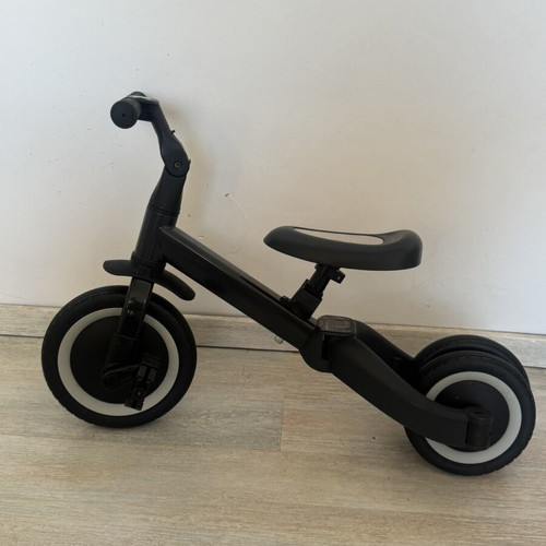 Topmark Kaya 4-in-1 Convertible Tricycle and Balance Bike Black like new