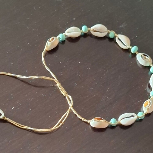 Handmade necklace with shells new