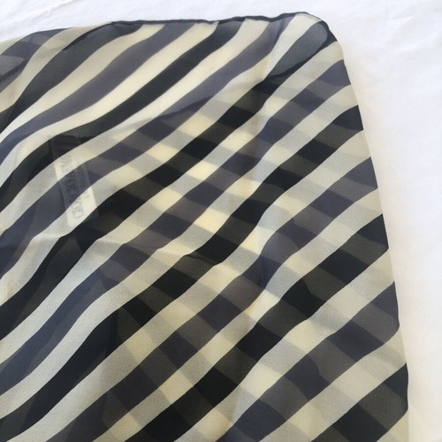 Giorgio Armani Le Collezioni striped silk scarf like new