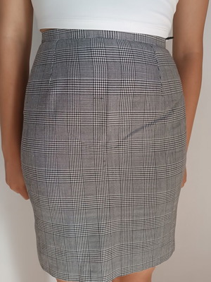Plaid skirt size S used, gray and black, high waist