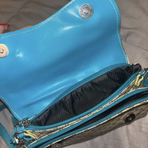 Small shoulder bag used in very good condition