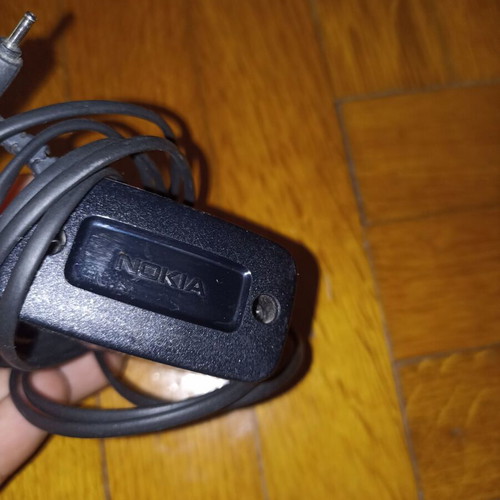 Nokia black chargers, set of 2