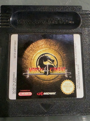 Mortal Kombat 4 for Gameboy Color like new, original