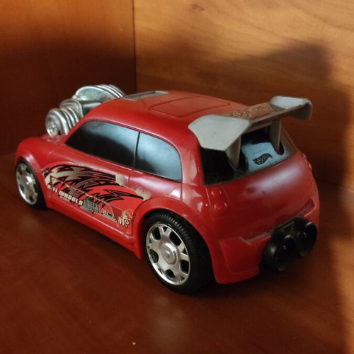 Hot Wheels Miller's Muffler 2002 used battery-powered car