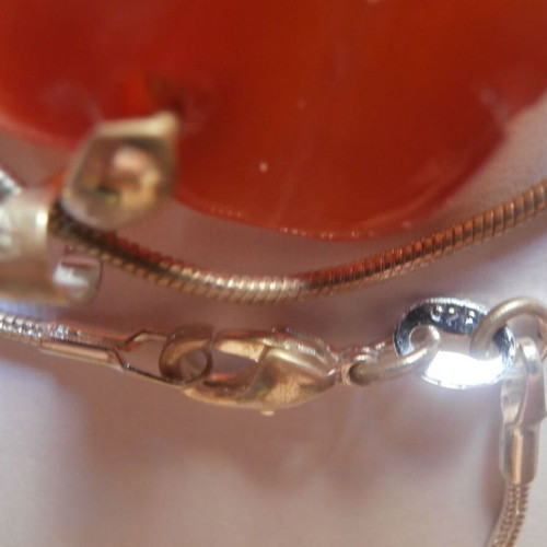 Baltic amber necklace with leaf pendant