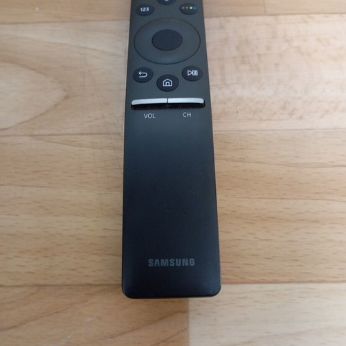 Samsung Android TV remote control used, good working condition