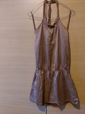 Lynne short golden brown dress like new