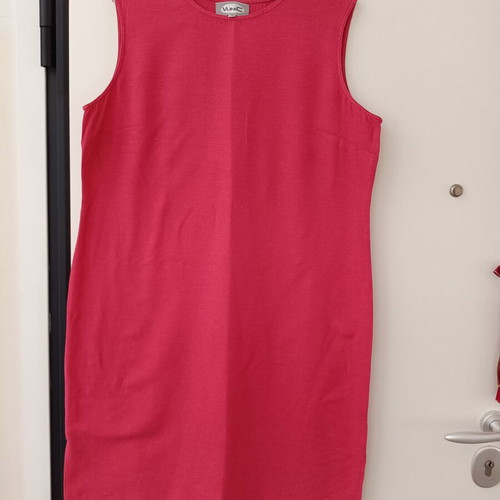 Vunic sleeveless women's dress like new, fuchsia linen blend