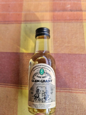 Συλλεκτική μινιατούρα Glen Grant whiskey 5cl μεταχειρισμένη