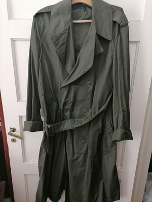 Unisex Fabric Trench Coat like new, cypress green, size M 38