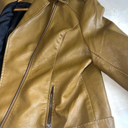 Leather jacket yellow like new, good quality Turkey