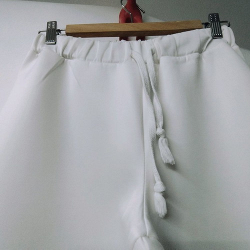 White Rose Set new, blouse and pants medium size