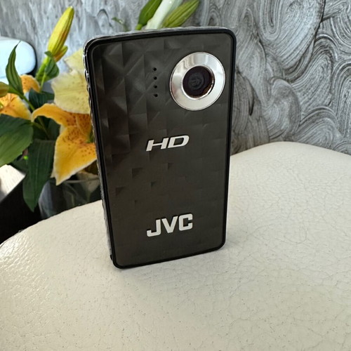 Видео камера JVC GC-FM1 PICSIO HD като нова