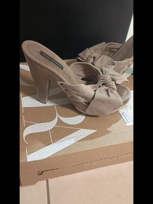 Zara wooden beige clogs, size 38