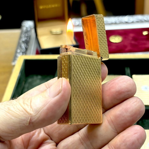 DuPont N1 gold lighter like new
