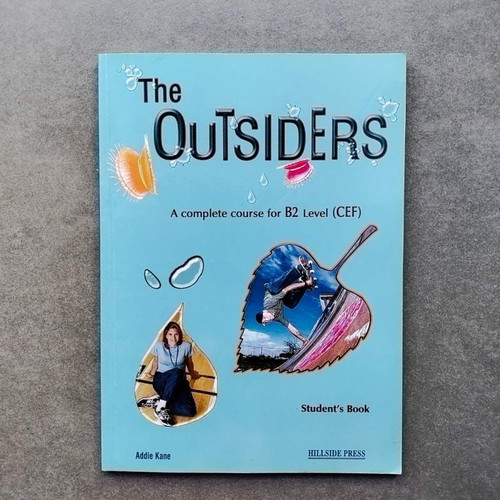 The Outsiders B2 Complete Set like new (5 Books + CD) Hillside Press