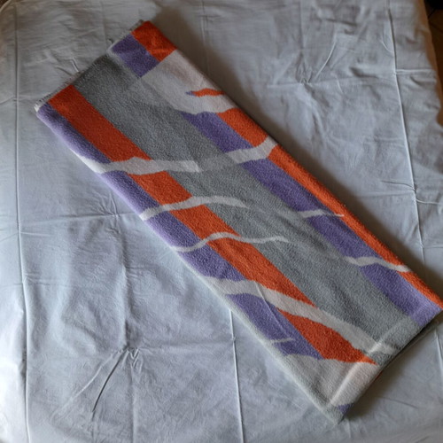 Single blanket used for single or semi-double bed