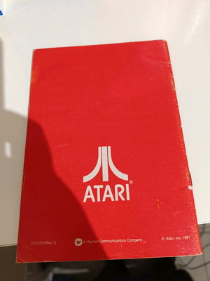 Каталог Atari от 80-те като нов