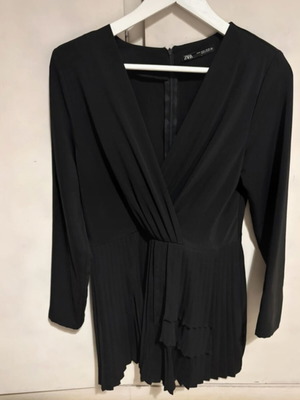 Zara one-piece shorts like new, black, size M