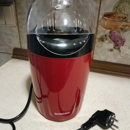 Silver Crest popcorn machine with hot air